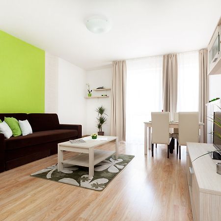 Corvin Plaza Apartments & Suites Budapest Extérieur photo