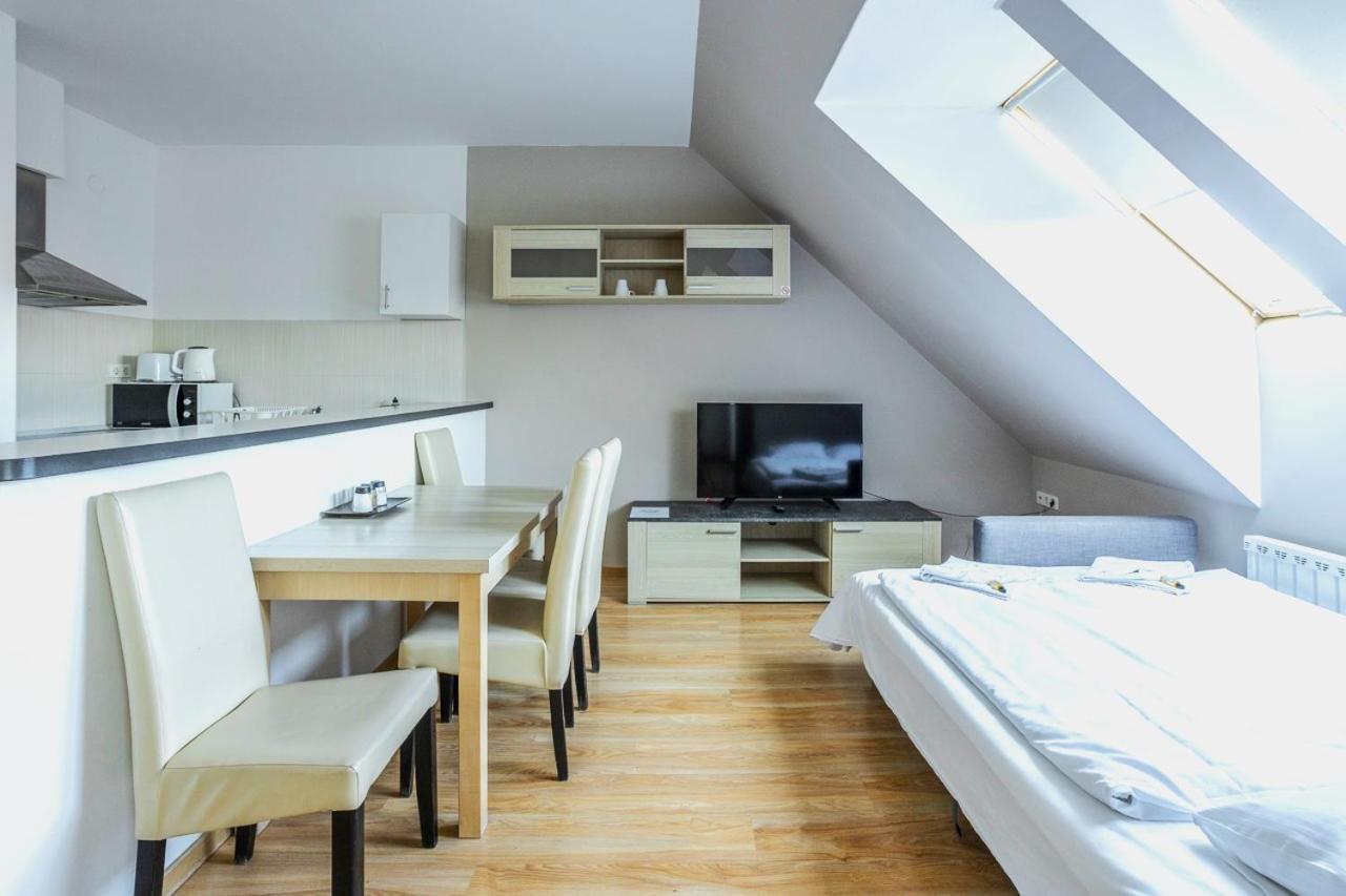 Corvin Plaza Apartments & Suites Budapest Extérieur photo